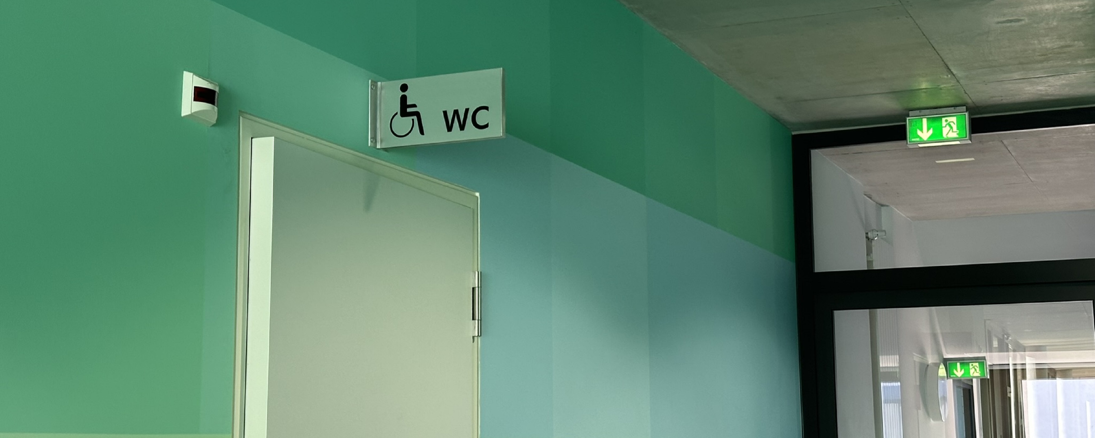 Bild: Schild für Behinderten-WC