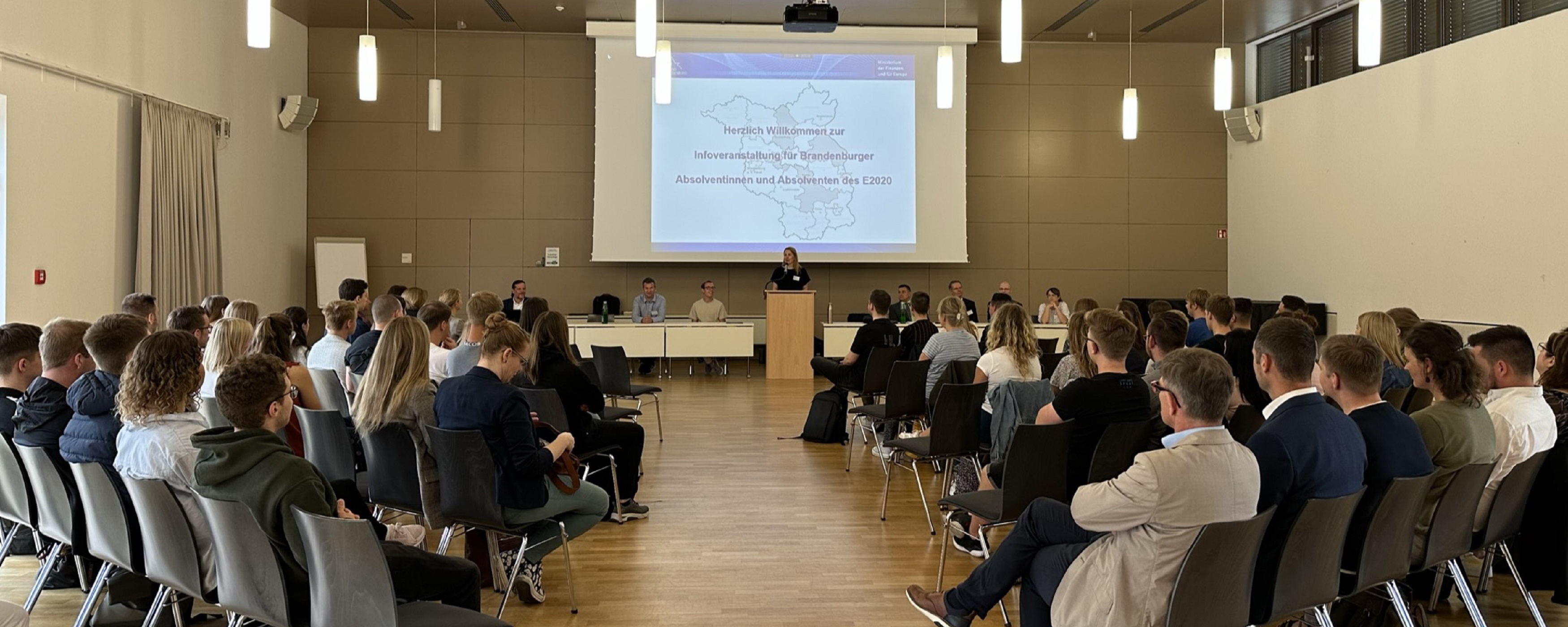infotag-f-r-brandenburgische-absolvent-innen-der-fhf-fachhochschule