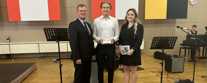 Der beste Absolvent und die beste Absolventin des Jahrgangs aus Berlin