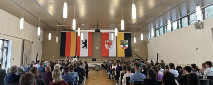 Blick in den Mehrzwecksaal