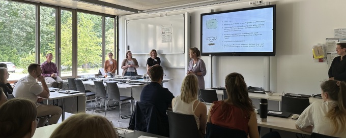 Vorstellung der Dozierendentätigkeit an der FHF/LFS